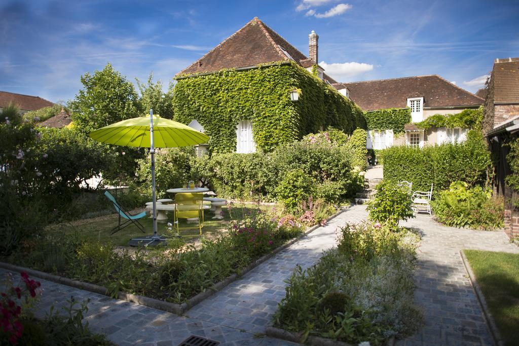Aux Charmes De Maintenon Exteriér fotografie
