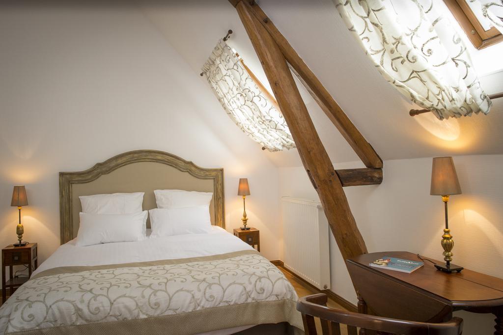 Aux Charmes De Maintenon Pokoj fotografie