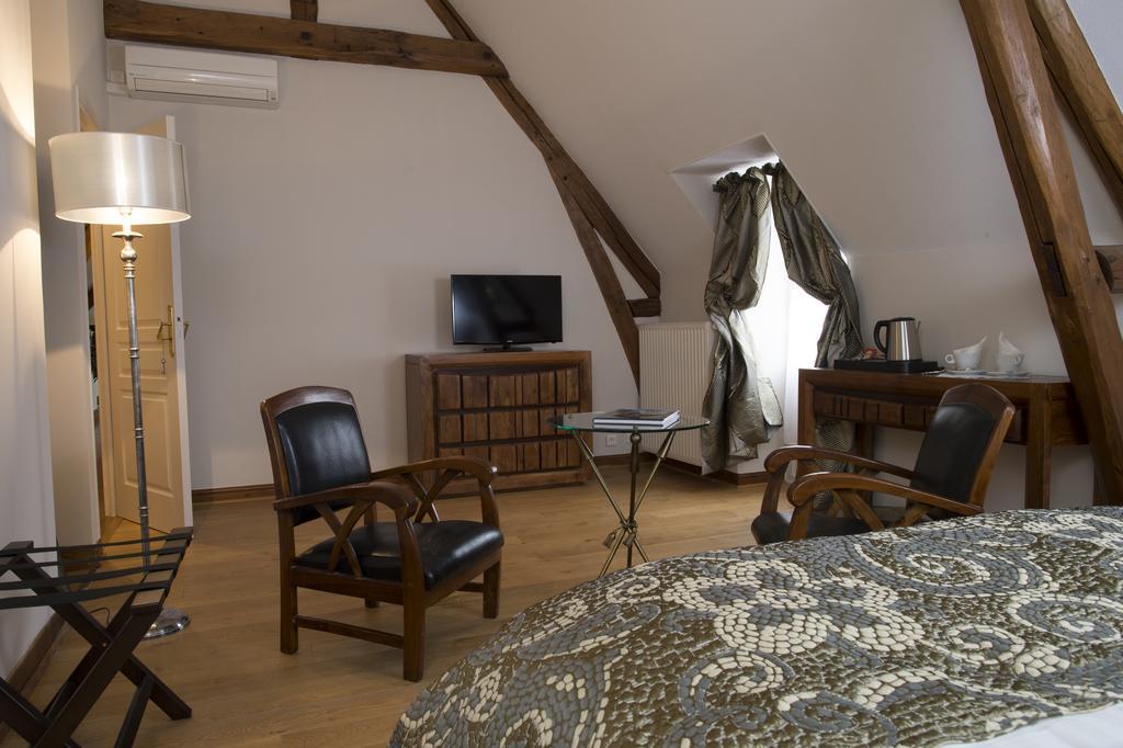 Aux Charmes De Maintenon Exteriér fotografie